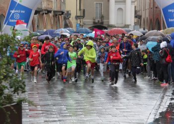 Tutti i coraggiosi (e fradici) partecipanti della StraSavian 2023