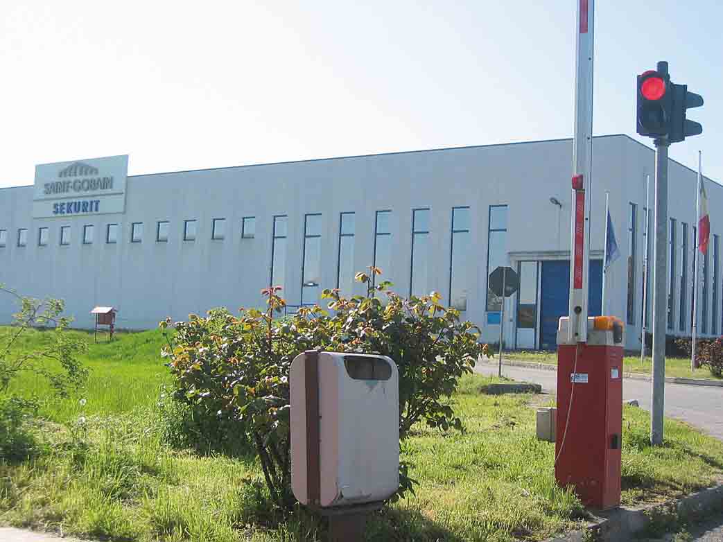 St. Gobain, cancelli chiusi