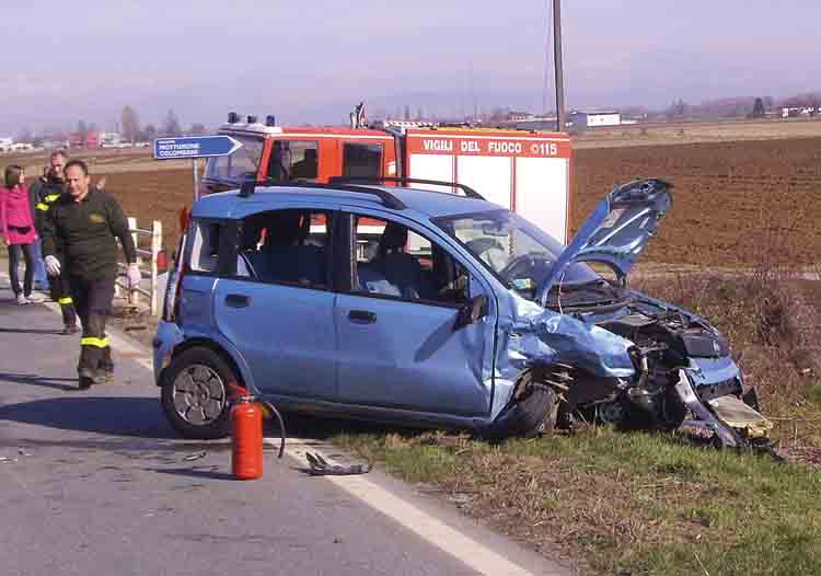 Schianto sulla Reale, muore un uomo