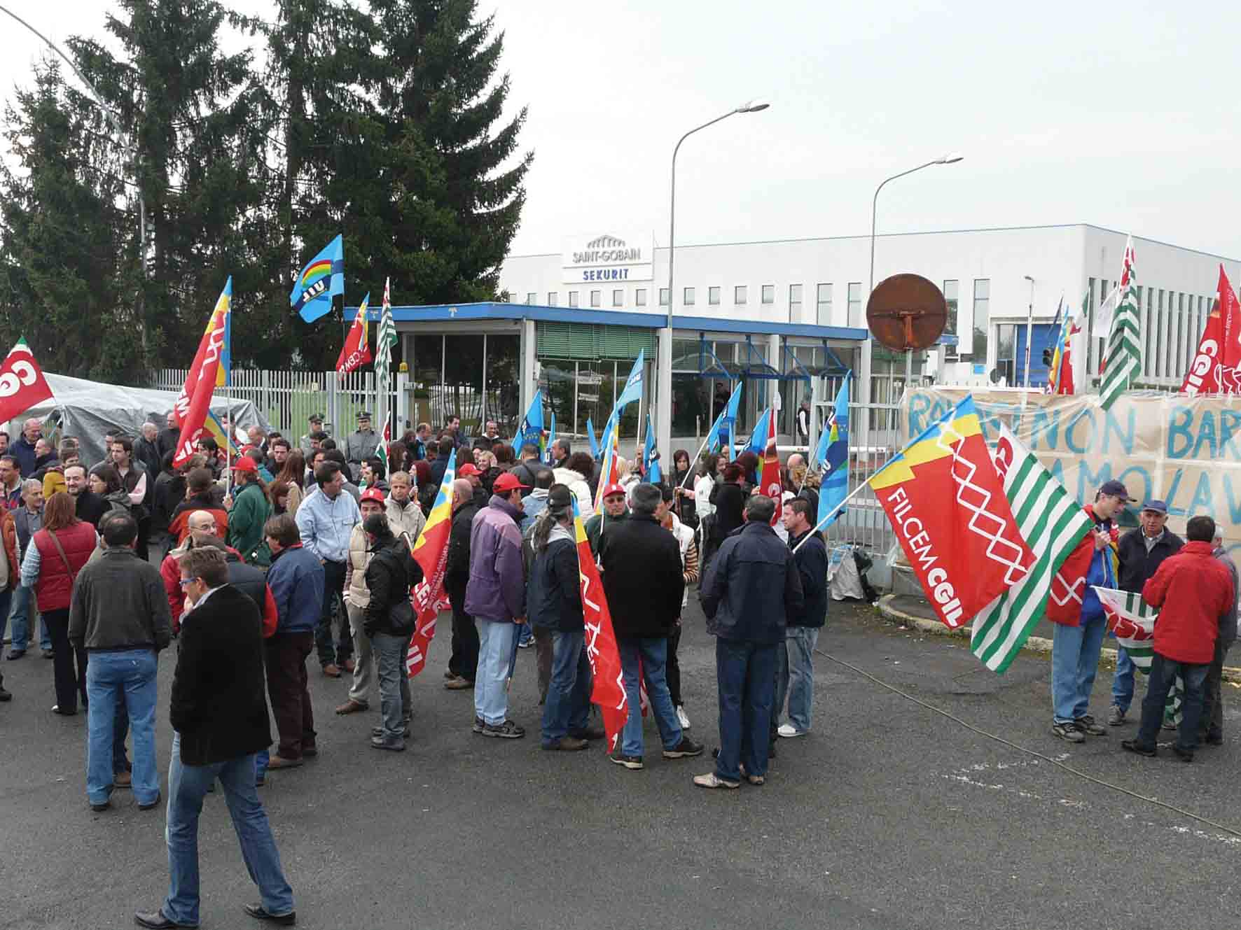 1° maggio ai cancelli della St. Gobain