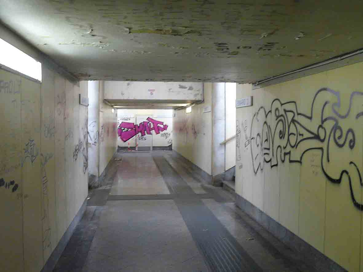 Degrado alla stazione ferroviaria di Cavallermaggiore