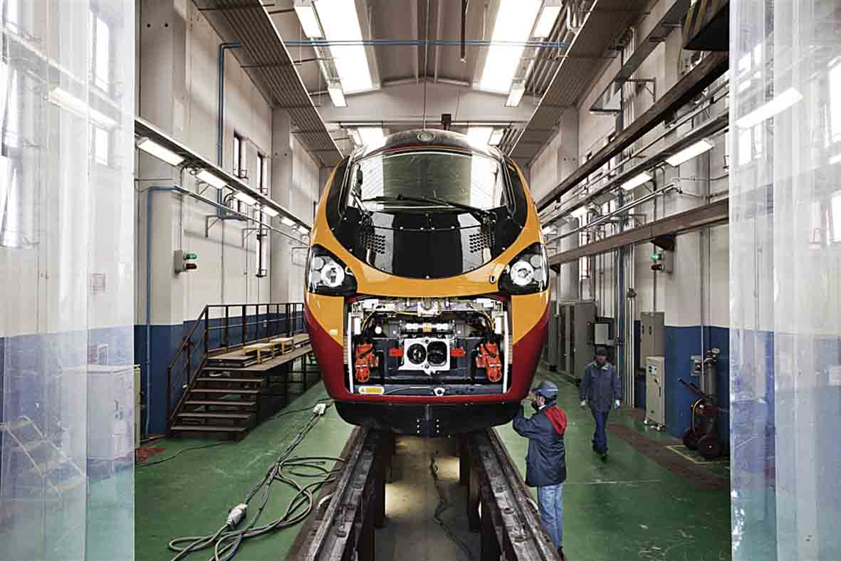 Trenitalia: «Nuovi treni anziché le penali per l’Alstom»