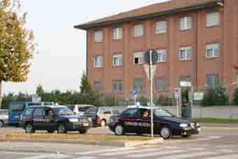 Due giovani in manette per furto