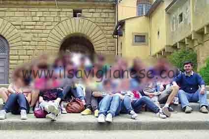 Parla la fidanzata del prof. «Accanimento contro di lui»