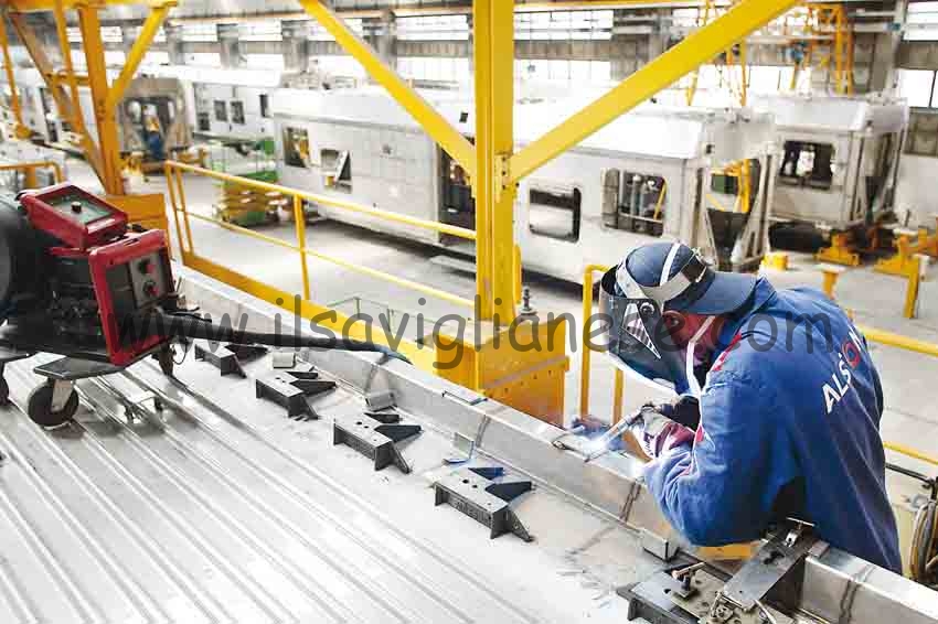 Alstom, impiegati in “cassa”
