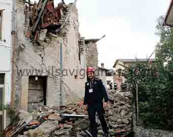 Ingegnere lavora per ridare la casa ai terremotati