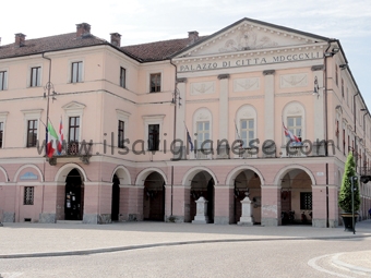 Due soli assessori e tante deleghe