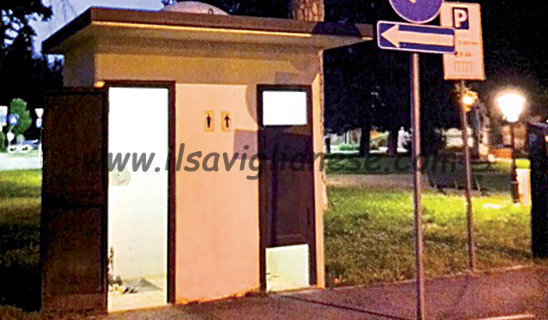 Nessuno vuol pulire i bagni pubblici