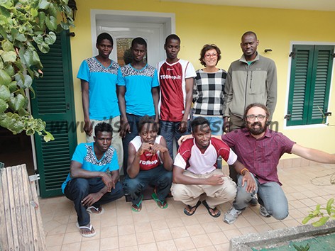 Chiusi i piccoli centri per i migranti