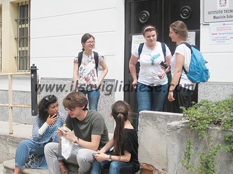 Maturità: tanti “cento”, ma nessuna lode
