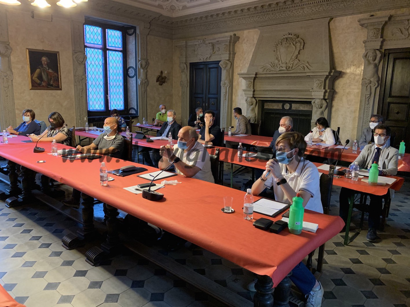 Tutti “imbavagliati” al Consiglio comunale