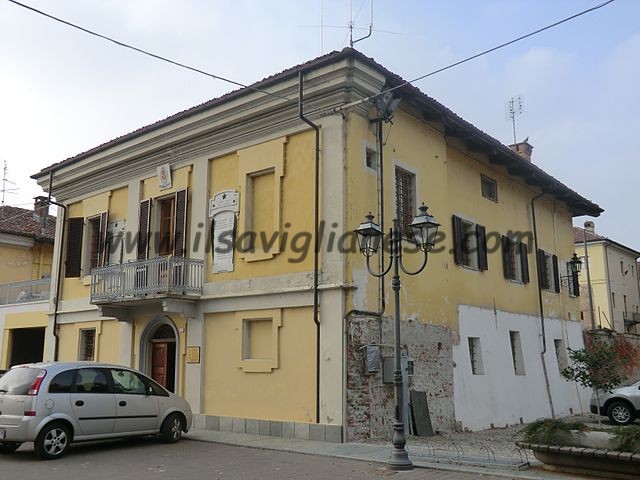 Villanova Solaro, nuovi giochi per i bimbi in piazza