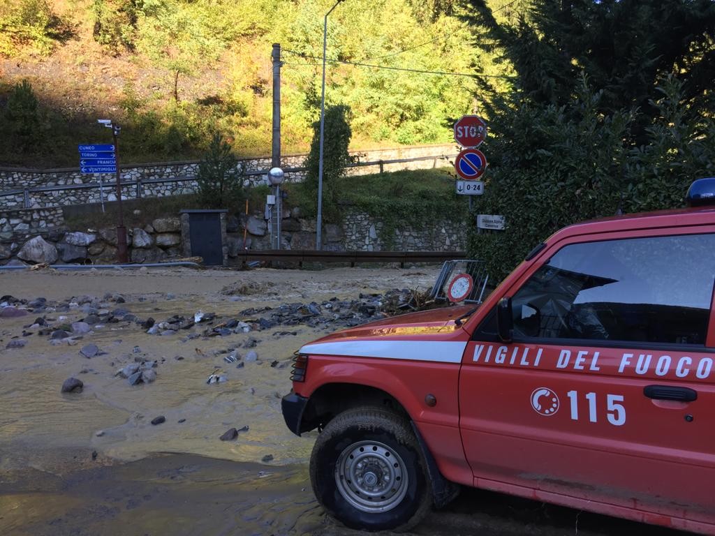 La furia dell’acqua sulla valle Vermegnana: i video