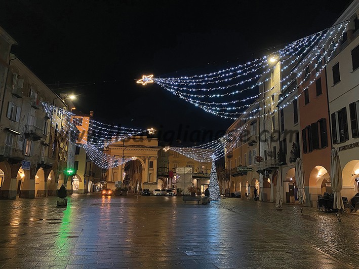 Quest’anno niente luci di Natale