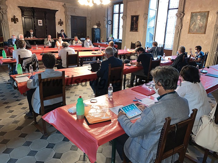 Il “furbetto del vaccino” non c’è oppure non parla