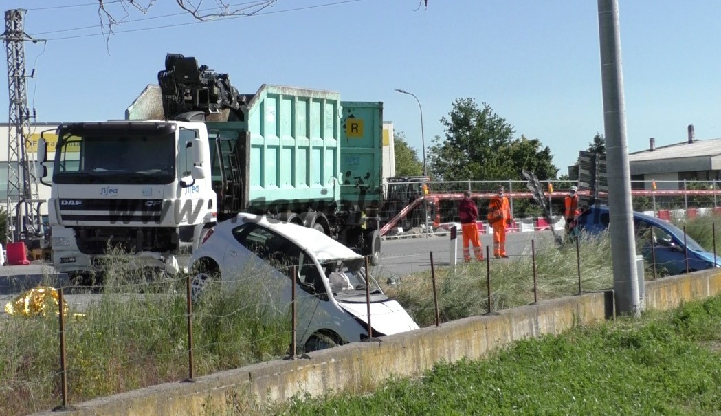 Incidente stradale all’incrocio di via Alba, il morto è un medico di Savigliano