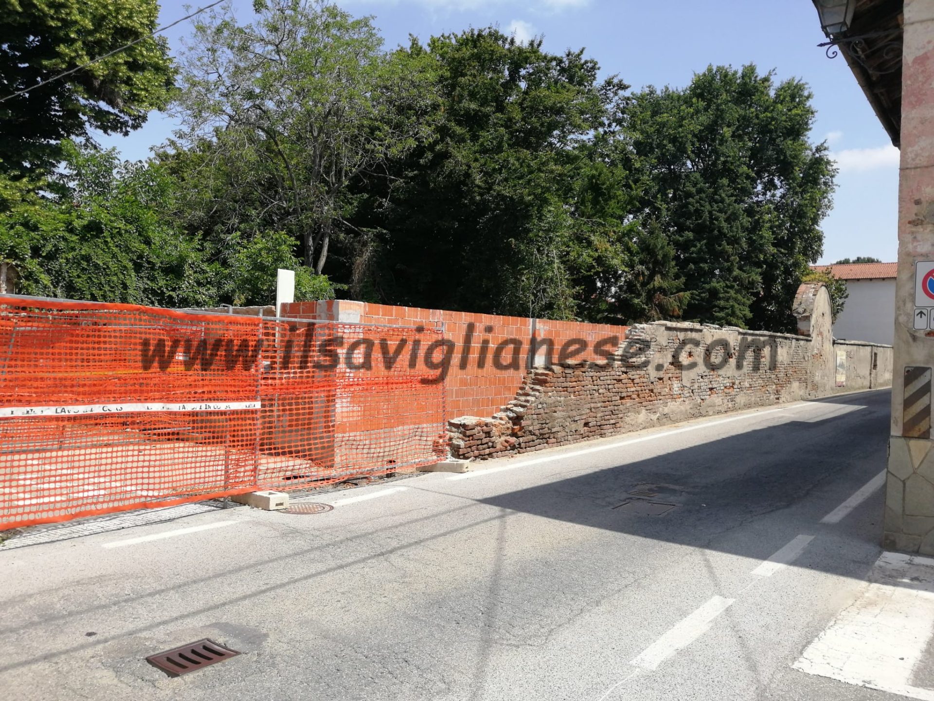 E’ quasi pronto il muro