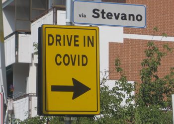Covid, casi in calo. Il Piemonte resta “zona bianca”