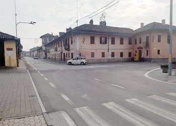 Due rotonde e una strettoia per rallentare il traffico