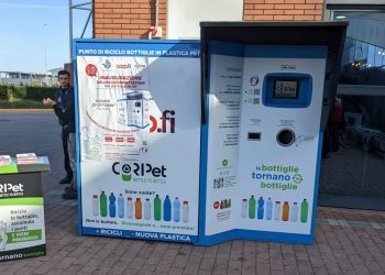 Arriva eco compattatore per bottiglie