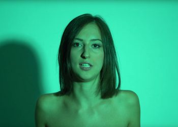 Dopo “Amici”, la giovane cantante che ha bussato a “X Factor” confida nel suo primo album