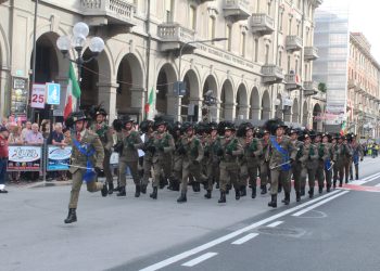 I Bersaglieri della Granda sfileranno in città a passo di corsa