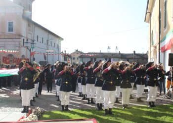 La sfilata è stata aperta dalla scenografica Fanfara di Lavazzeri (Asti)