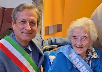 La maestra ha spento cento candeline