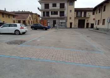 Da ora basta uno smartphone per pagare i parcheggi blu