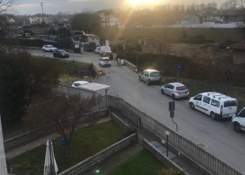 Continua l’esasperante andirivieni dall’ingresso della discarica