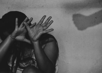 Condannato a quasi sette anni per violenza sulla moglie
