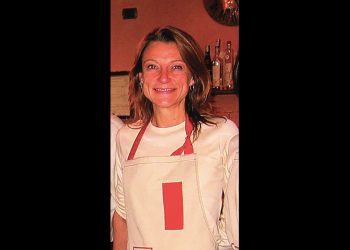 L’ultimo abbraccio a Silvia, per anni al “Village art café”