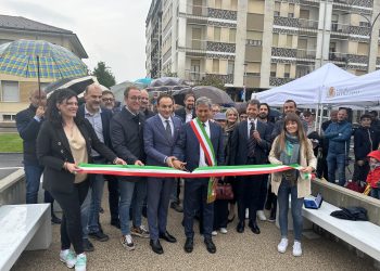 Inaugurata la nuova piazza Schiaparelli: lavori finiti in tempo record
