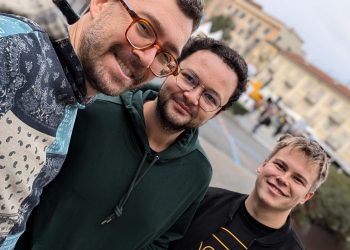 Marco Caglieri di Oasi Giovani con Bruno e Julius