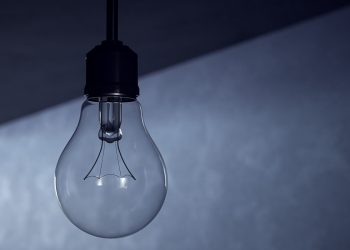 Black-out risolti e poi tornati: continua il problema sul viale