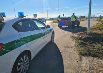 Guidava senza patente da 25 anni: multato per oltre 5.000€